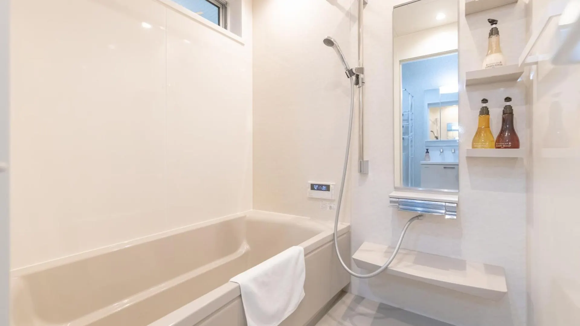住舎上新庄 Apartman Oszaka 0*,  Japán